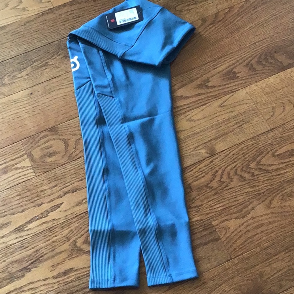 Peloton show-up leggings